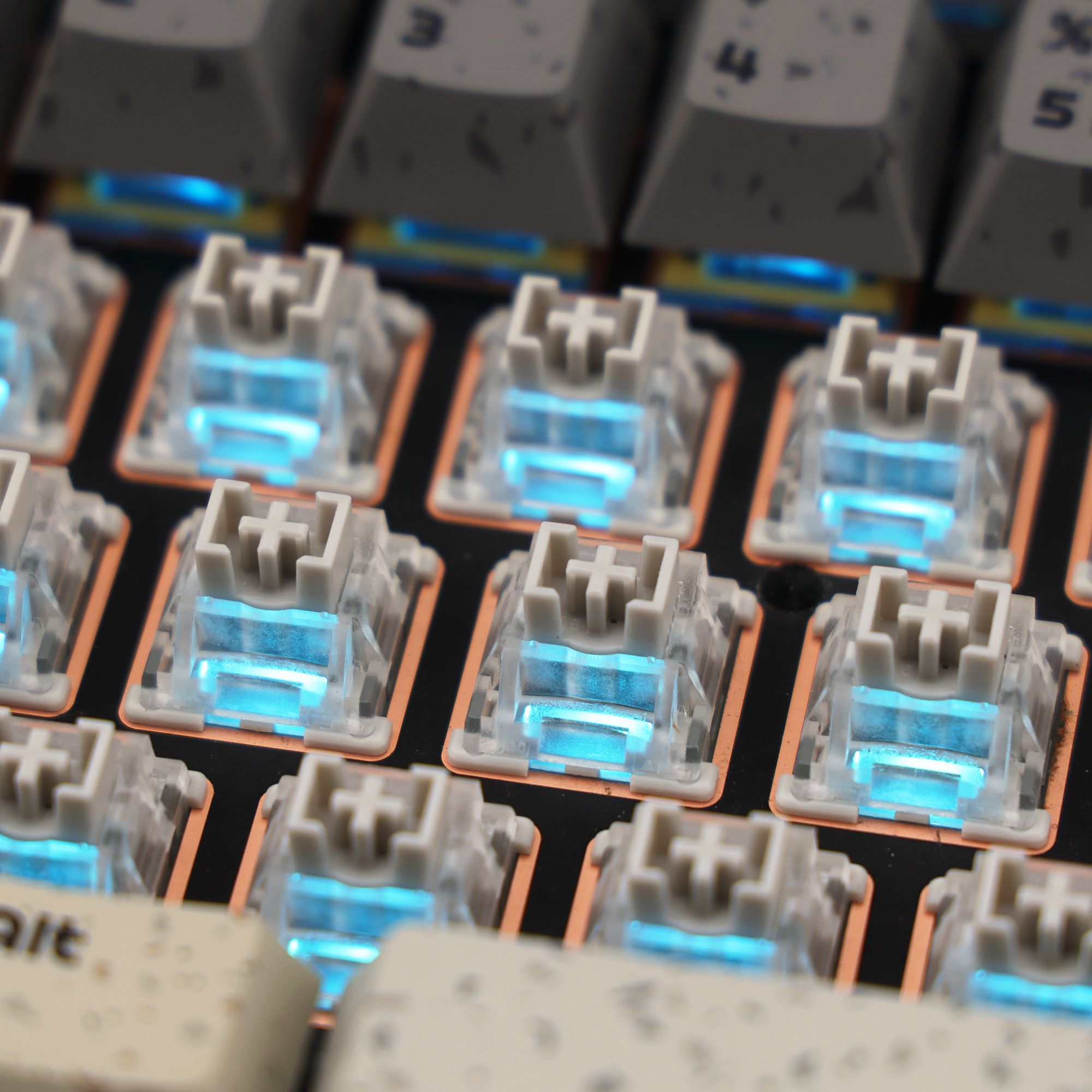 TTC 035 Original Magnetic Swit – Esports Gaming Keyboard recenzja i cena