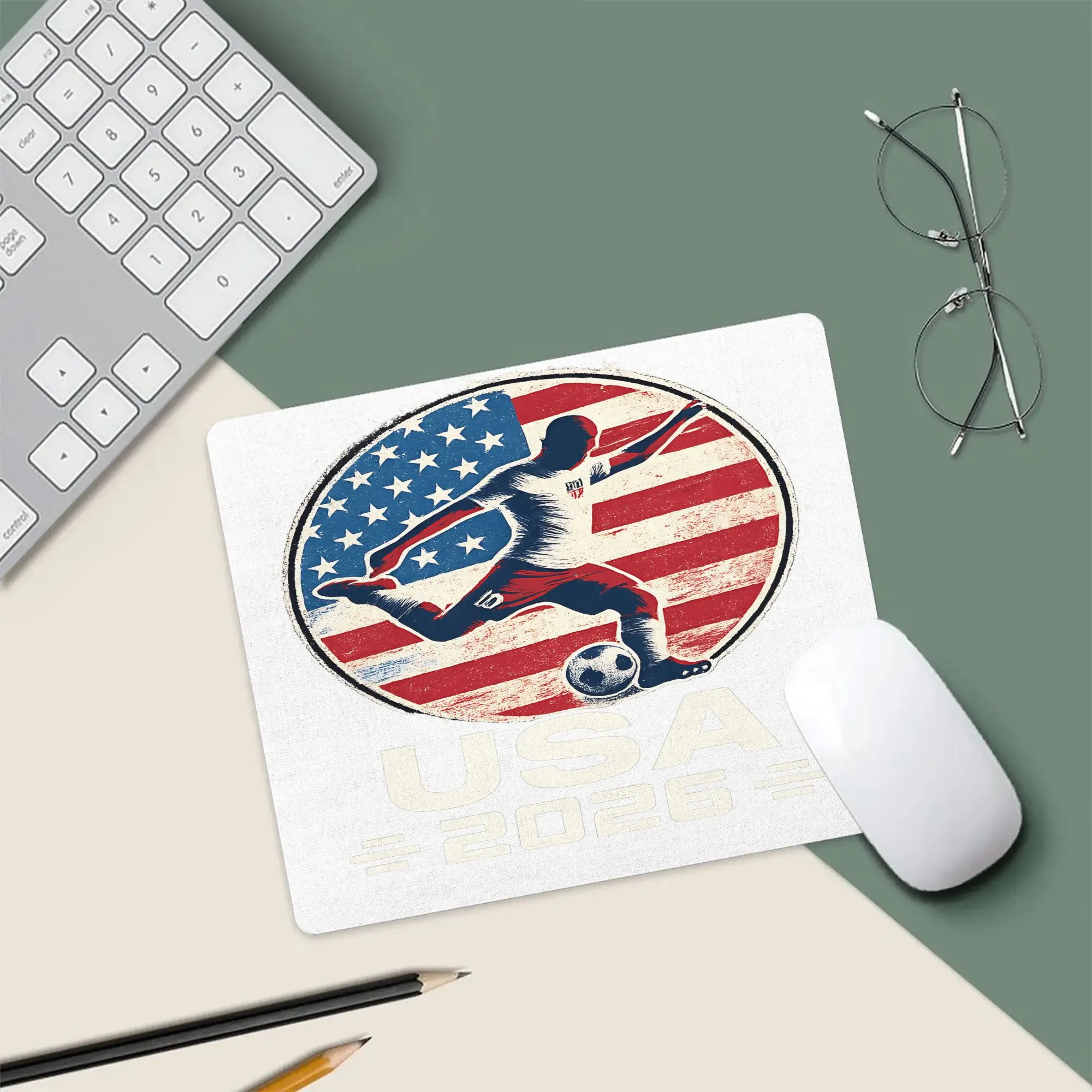Cute Anime USA 2026 Football T – Esports Gaming Logo recenzja i cena